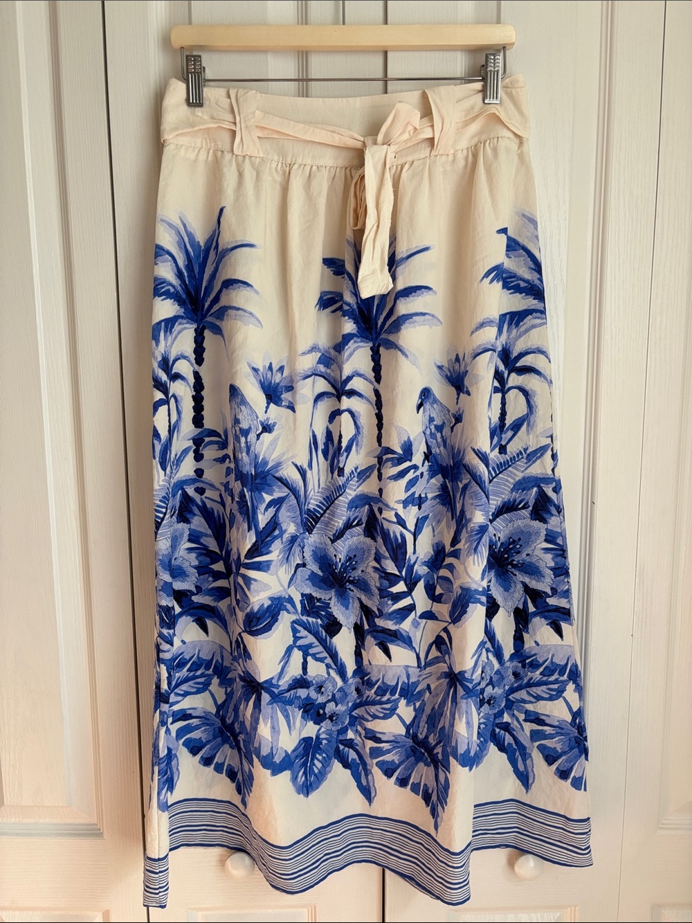 Zara Tropical Print High Waisted Tie Waist Maxi Skirt. Size Medium
